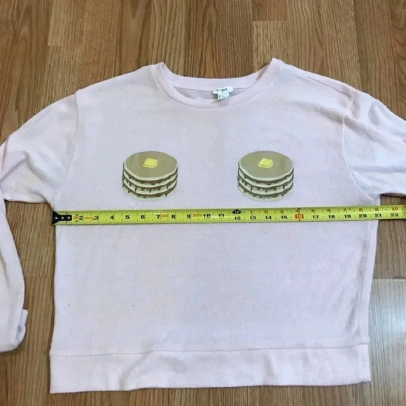 Forever 21 Womens Size Large Long Sleeve Cropped Sweater Pink Pancakes - Picture 6 of 7